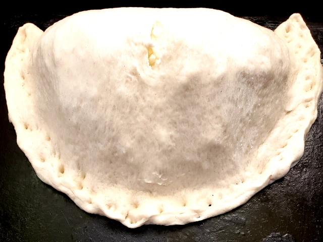 Fresh Calzone Dough 